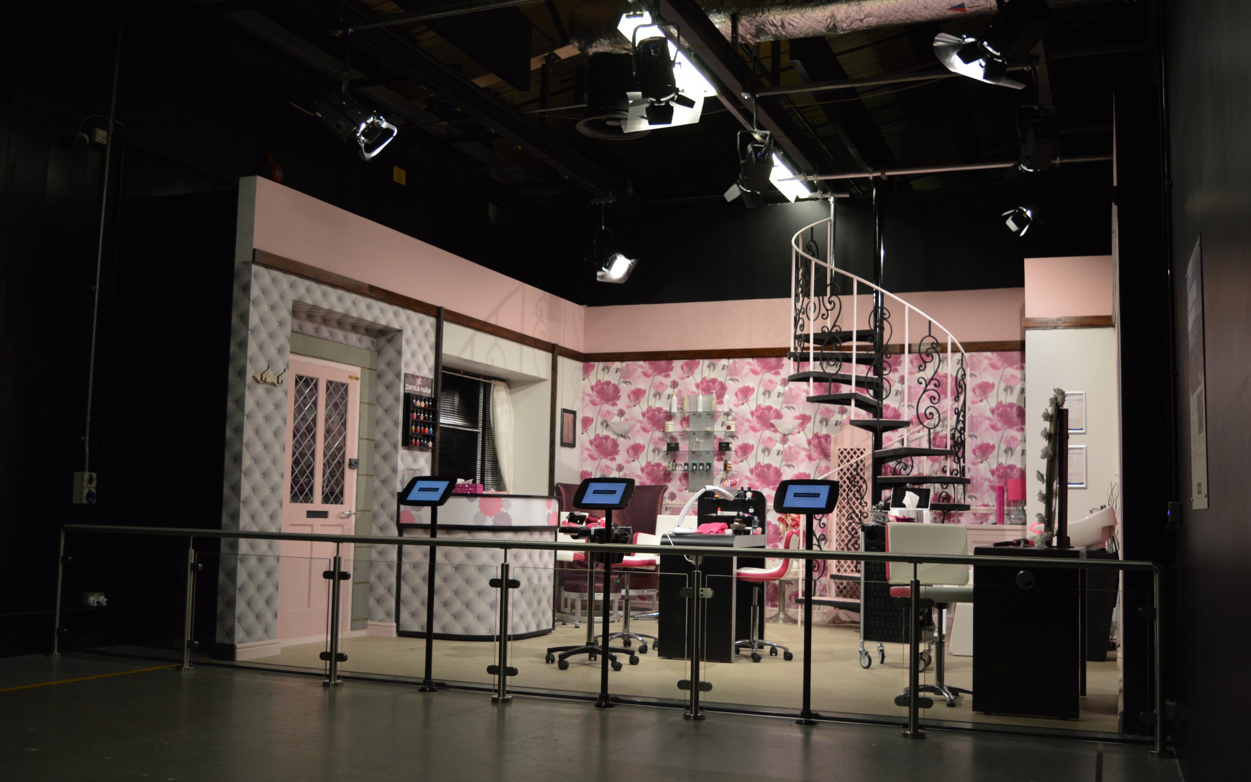 Salon themed area in a set